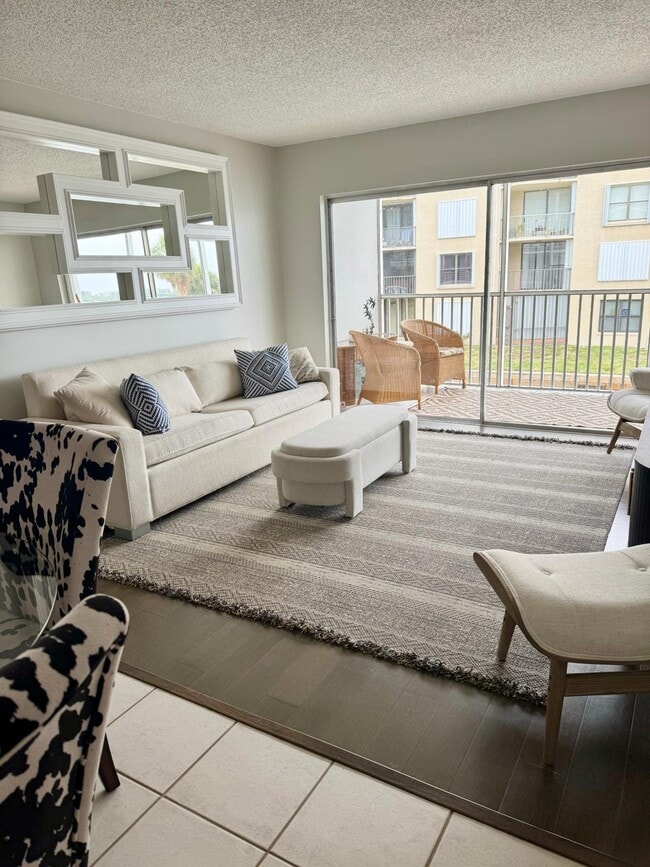 Building Photo - 100 Waterway Dr S Unit 204 Rental
