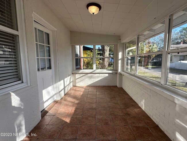 Photo - 1824 Perry Pl