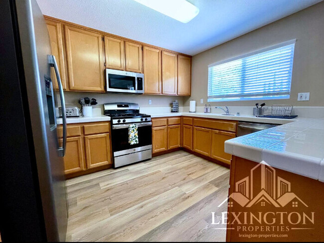 Photo - Beautiful, 4BD/2.5BA Home in West Sacramen...