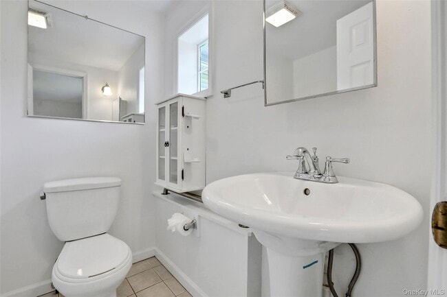 Photo - 1563-1567 NY-28 Unit 2