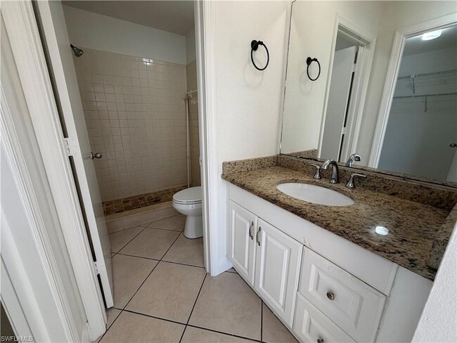 Photo - 1392 Churchill Cir