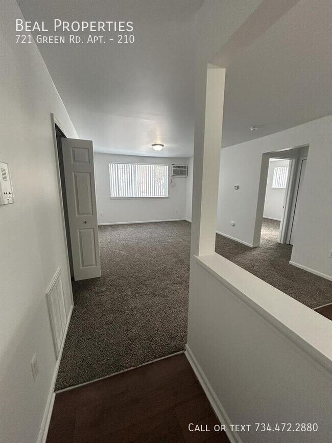 Photo - 721 Green Rd Unidad 210