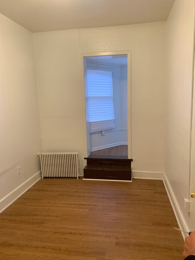 Photo - 487 W Market St