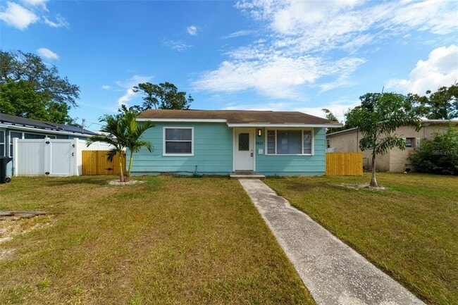 Photo - 3637 39th St N