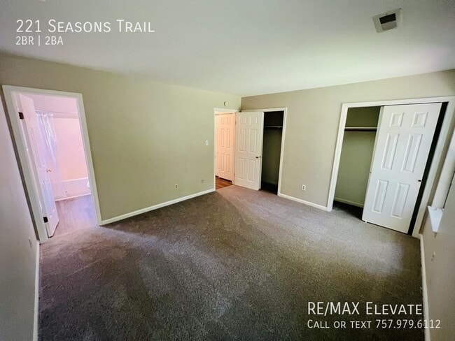 Photo - 221 Seasons Trail