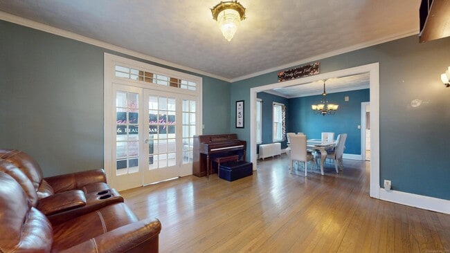 Photo - 217 Tower Ave