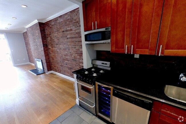 Building Photo - 102 E 7th St Unit 5 Rental