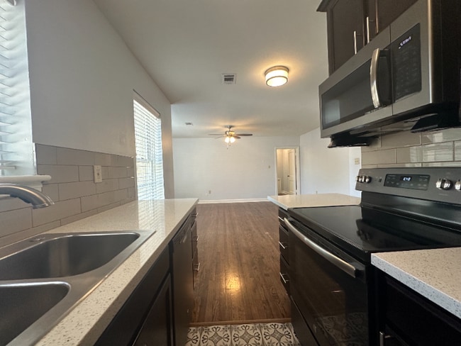 Photo - 1717 S Louisiana St Unit D