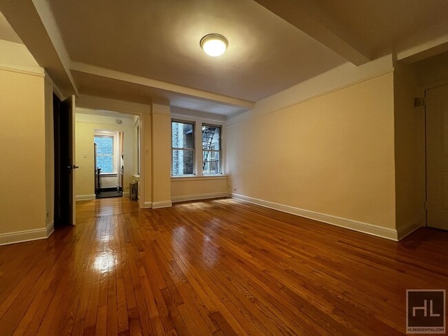 Photo - EAST 10 STREET Unit 4C