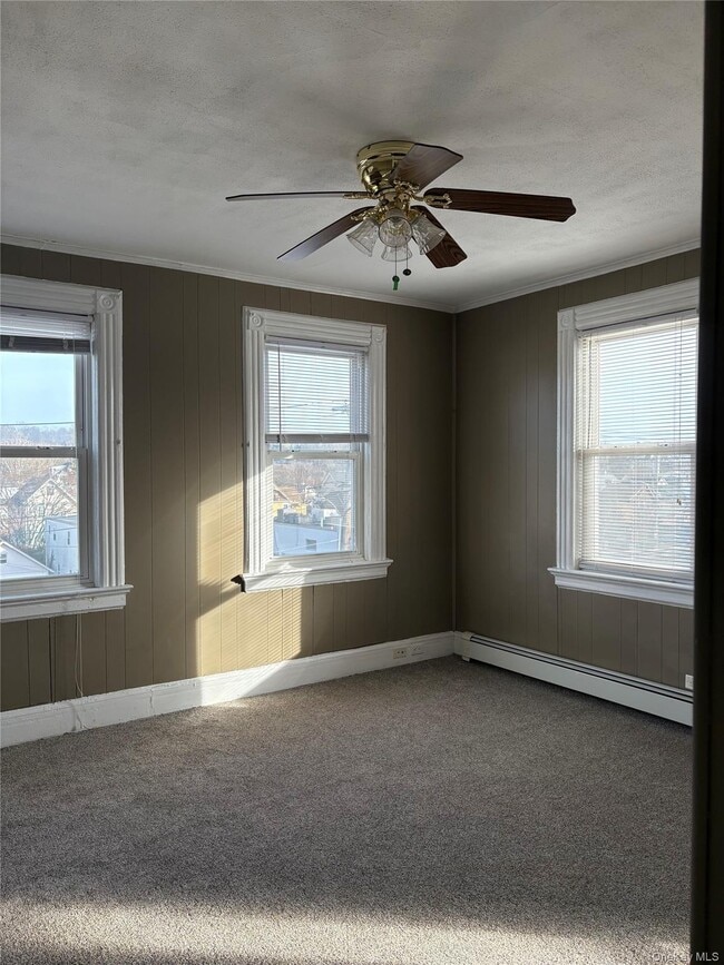 Photo - 558 Locust Ave Unit 2