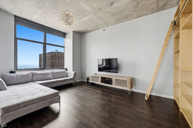 Photo - 235 W Van Buren St Unit 4501
