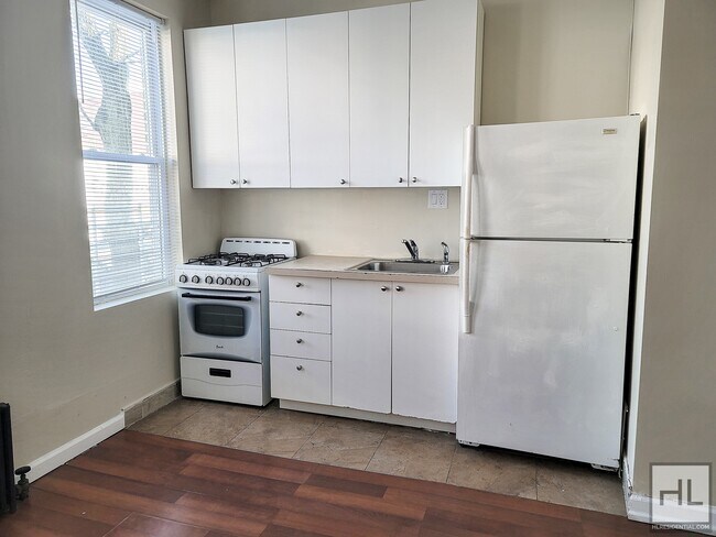 Photo - NEPTUNE AVENUE Unit 11400