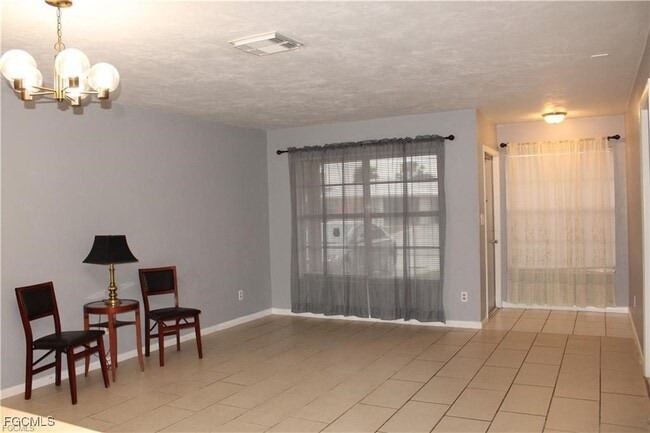 Photo - 1604 Ridgecrest St