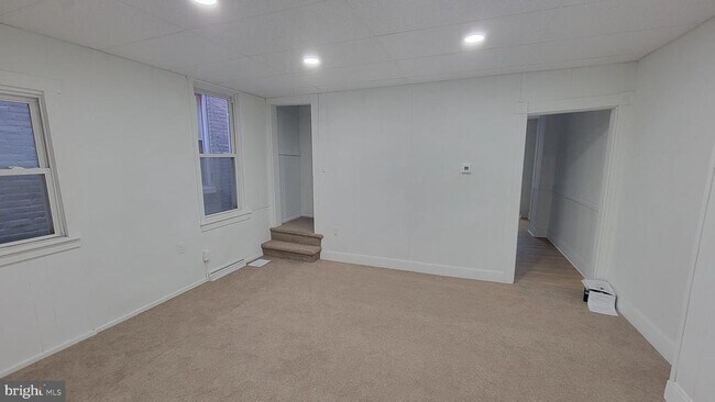 Photo - 329 Bedford St