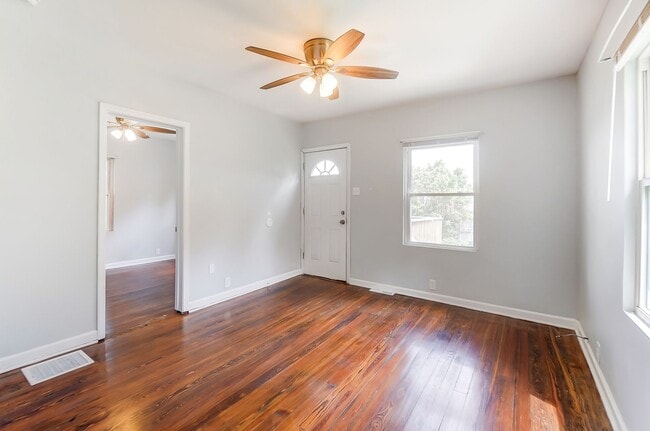 Photo - 2 Bedroom, 1 Bath With Amazing Views!