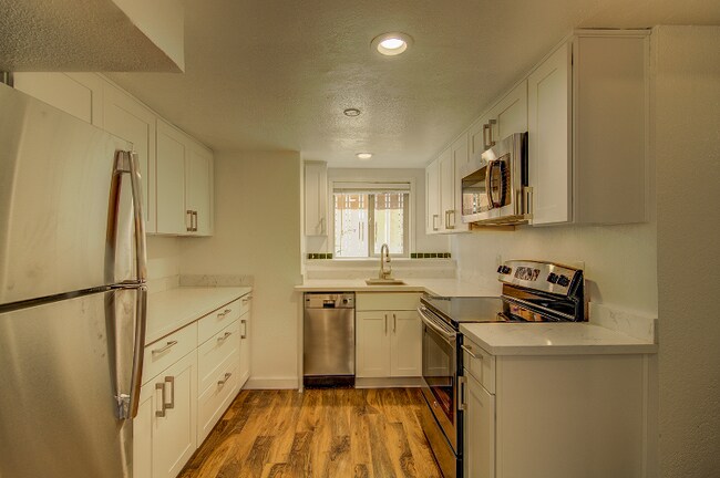 Photo - 512 N 79th St Unit B