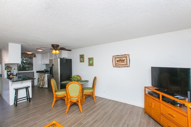 Photo - ONO Vista - Furnished / Eastside 1/1/1 pkg w/ courtyard