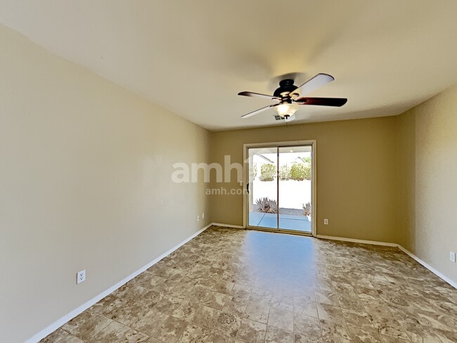 Photo - 22570 W Mohave St