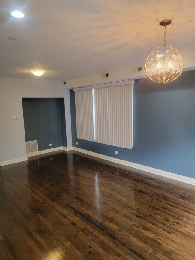 Photo - 4406 S Maplewood Ave