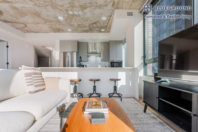 Photo - 3030 Potomac Ave Unidad FL3-ID1031