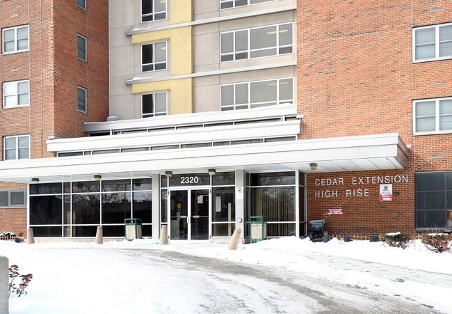 Photo - Cedar Extension Hi-Rise