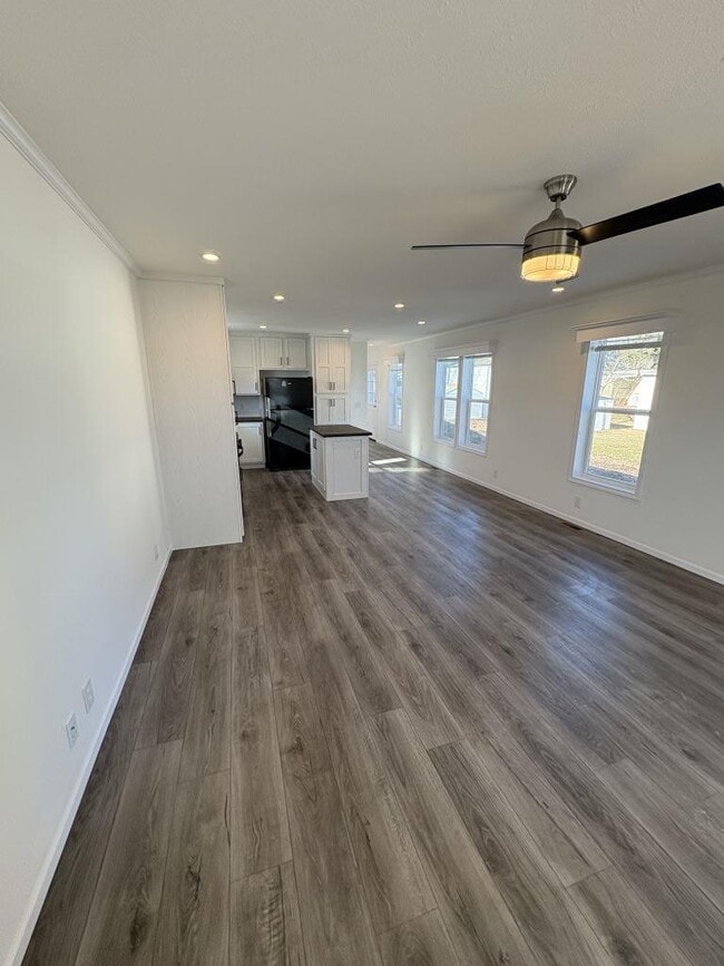 Photo - 19900 128th St