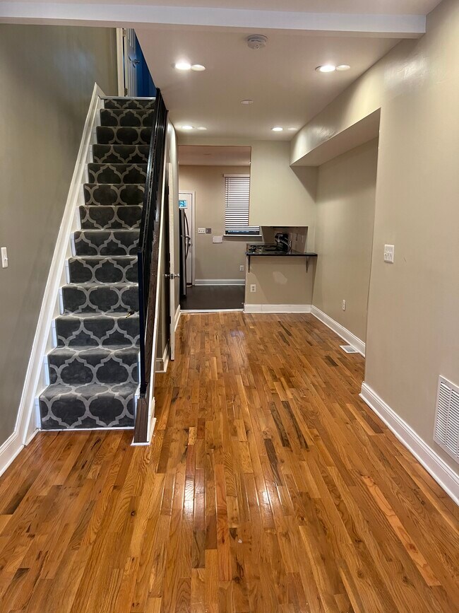 Sala de estar y comedor - 870 Carroll St