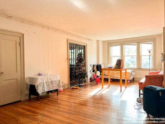 Photo - 317 Saint Paul St Unit 3