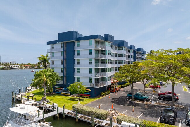 Photo - The Reef Club