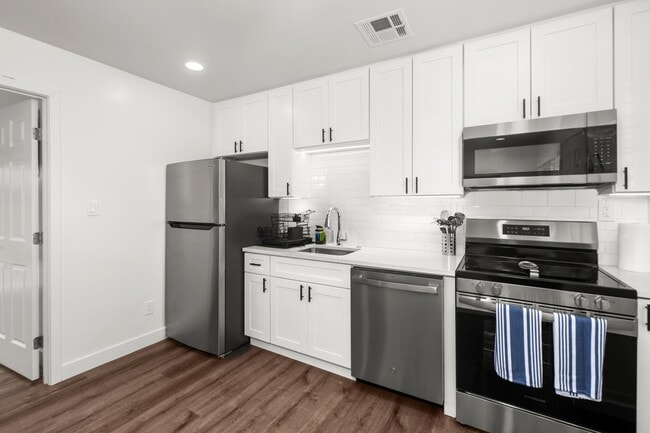 1242 E Pierce St Unidad 1