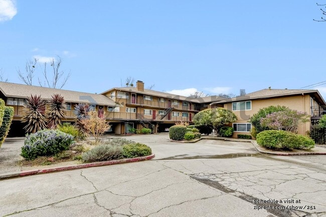 Building Photo - 966 Borden Villa Dr Rental