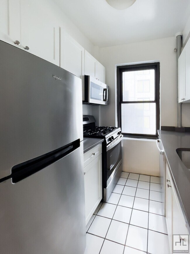 Photo - EAST 56 STREET Unit 8A