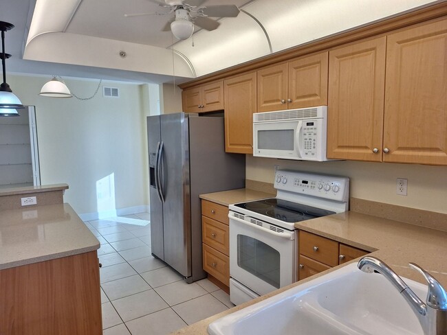 Photo - 3BR 3BA Bouchelle Island Condo!
