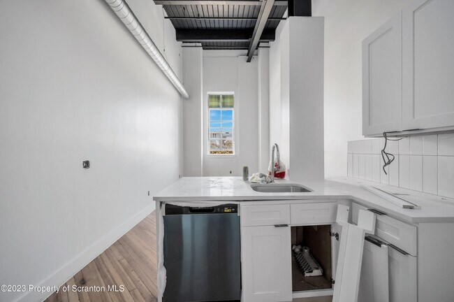 Photo - 430-438 Penn Ave Unit 201