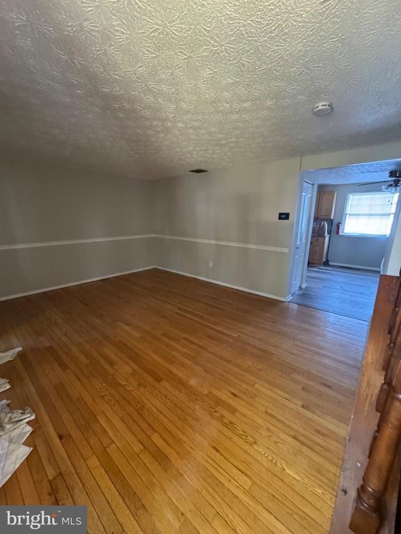 Photo - 1404 Elm Grove Cir