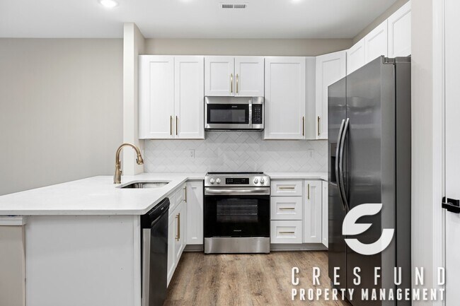 Photo - Lakeshore Harbour