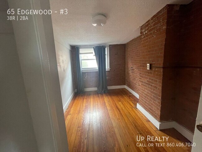 Photo - 65 Edgewood-#3