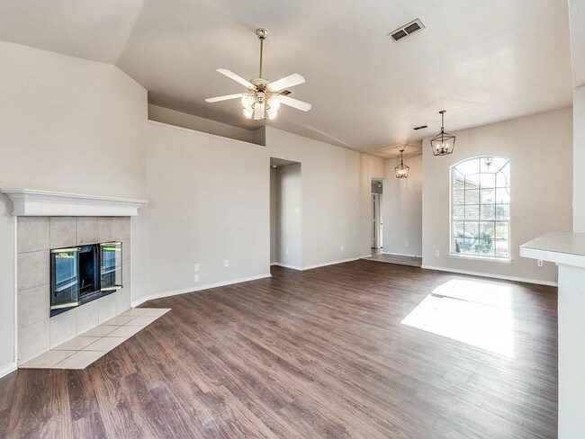 Photo - 1012 Andrew St