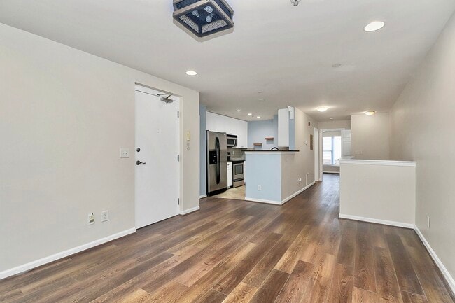 Photo - 3721 Picasso Court Unidad 3721
