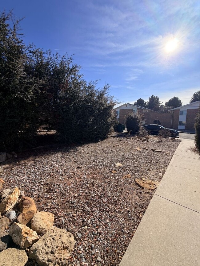 Photo - 402 E 18th St Unidad 402