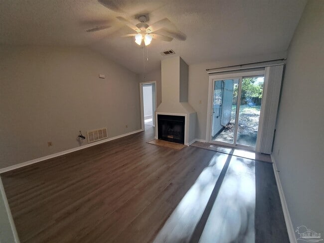 Photo - 6204 Forest Pines Dr