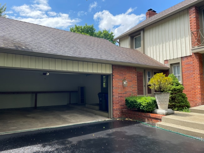 Photo - 2100 Cheltenham Rd