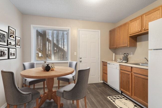 Building Photo - Mableton Ridge Rental