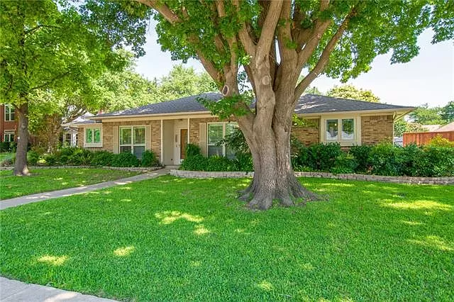 Photo - 1403 Ridgemoor Ln