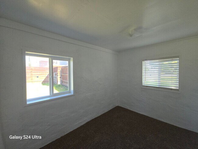 Photo - 1645 Grimes Avenue, Modesto