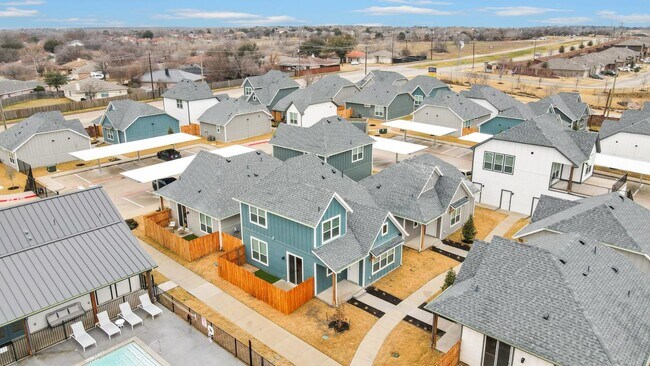 Photo - 10108 Danielson Grv Dr