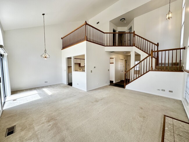 Photo - 801 N Shady Oaks Dr Townhome