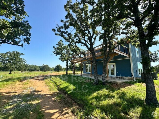 Building Photo - 14701 SE 36th St Rental