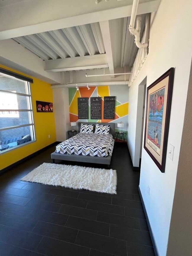 Photo - 524 Central Ave SW Unit 404