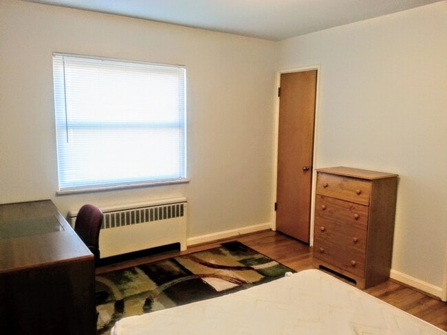 Photo - 4096 Longford Dr Unit Furnished Apt